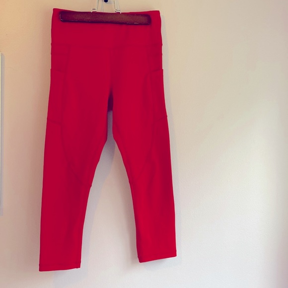 Zyia Active Light n tight hi-rise capri size 4 - Picture 2 of 5